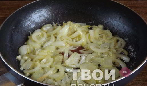 шпинатный суп-пюре с грудинкой