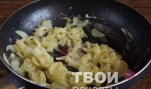 шпинатный суп-пюре с грудинкой