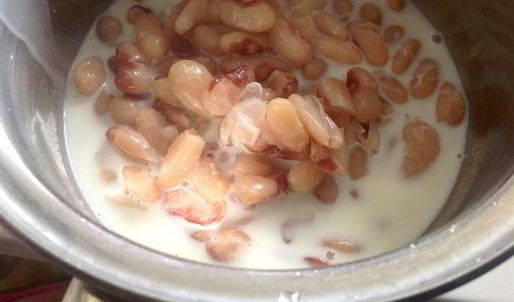 суп-пюре из белой фасоли с баклажанами