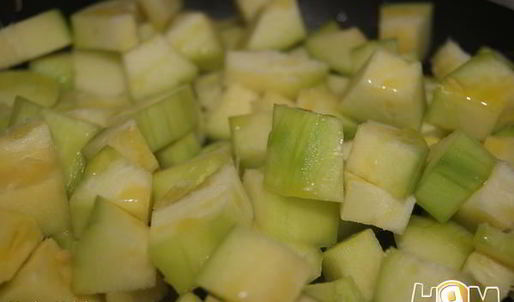 суп-пюре из кабачка с копченостями нежный