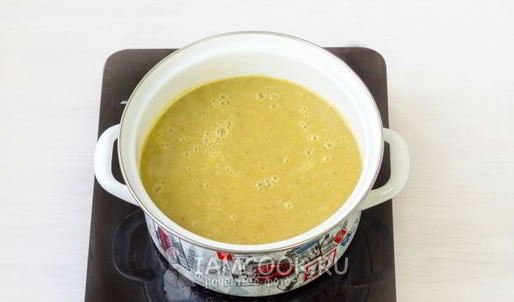 суп-пюре из кабачков с плавленным сыром