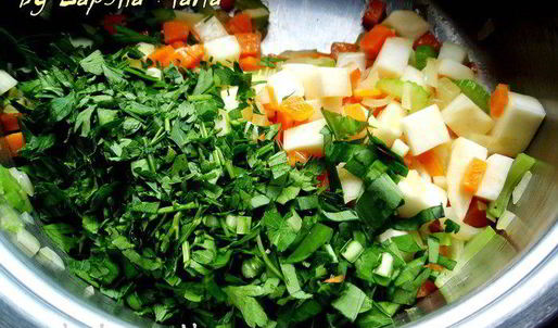 суп-пюре из петрушки с сыром бри