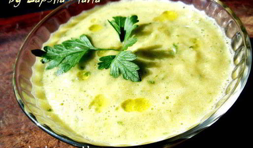 суп-пюре из петрушки с сыром бри