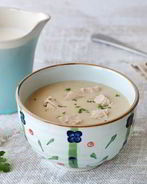 Суп-пюре из цесарки с зеленой заправкой