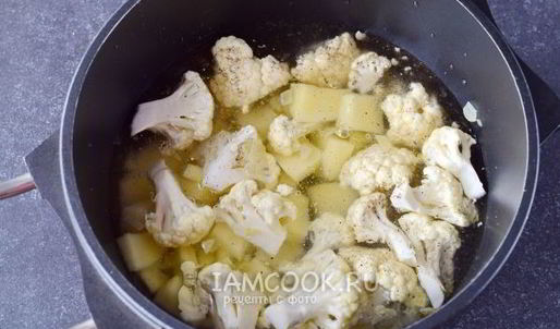 суп-пюре из цветной капусты со сливками