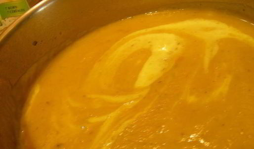 суп-пюре из тыквы и яблока