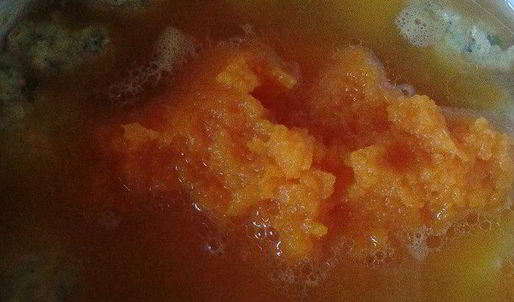 суп-пюре из тыквы с фрикадельками