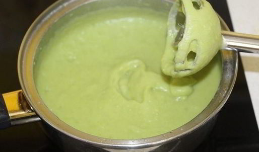 суп-пюре из зеленого горошка