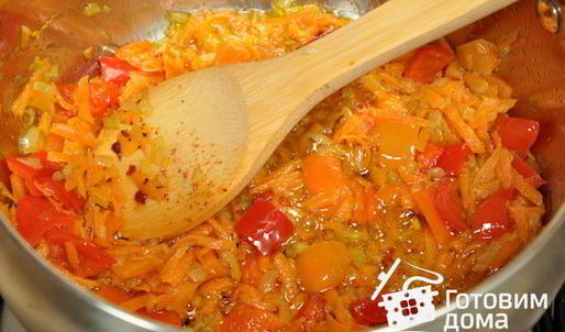 суп-пюре с консервированной фасолью и томатами