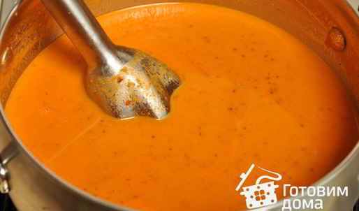 суп-пюре с консервированной фасолью и томатами