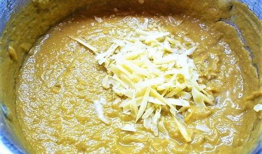 тыквенный суп-пюре с нутом и креветками