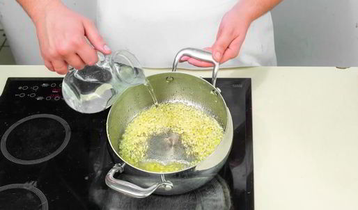 тыквенный суп-пюре с пряными сливками