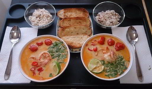 суп том ям c тигровыми креветками