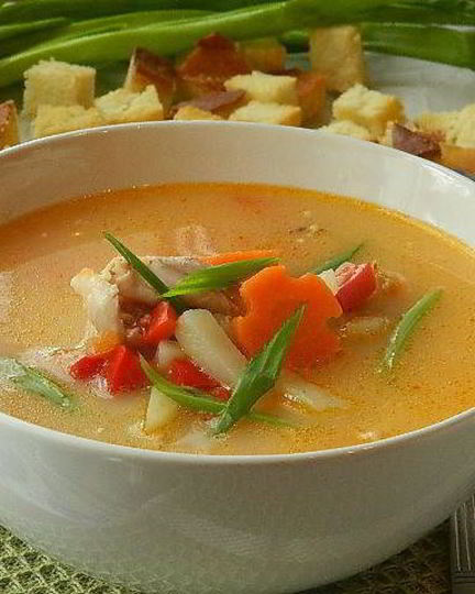 Рецепт сырно-томатного суп на курином бульоне