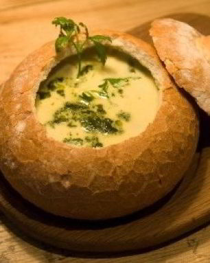 Сырный суп с брокколи и ветчиной