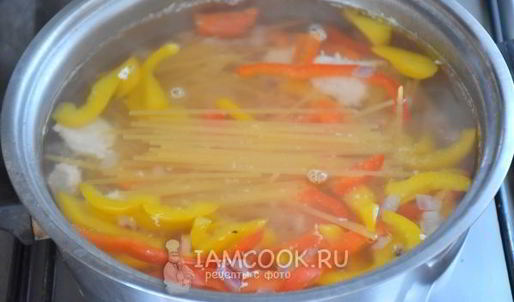 сырный суп с курицей и вермишелью