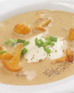 Сырный суп с лисичками