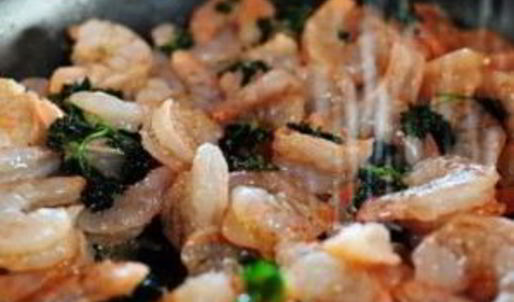 тосканский фасолевый суп с креветками