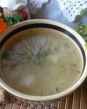 Рыбный суп уха из леща