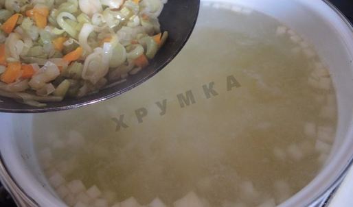 рыбный суп уха из минтая