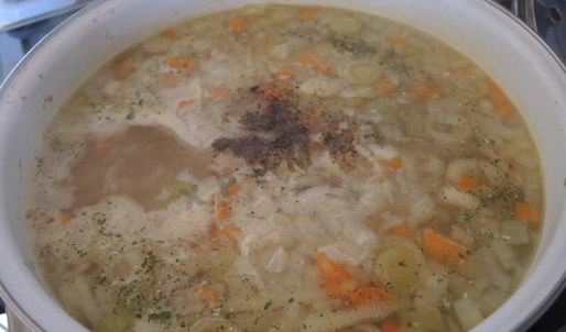 рыбный суп уха из минтая