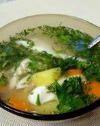 Рыбный суп уха из речной рыбы