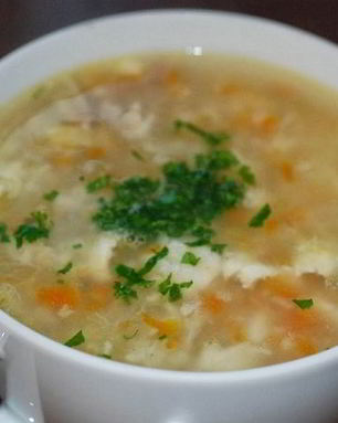 Уха со взбитым яйцом