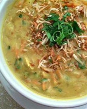 Вегетарианский суп из тыквы и чечевицы с кокосовым молоком