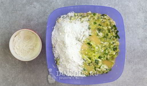 блины из кабачков с сыром и зеленью