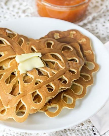 Рецепт блинов на кефире с кипятком тонкие ажурные