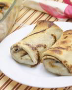 Блины с творогом и изюмом