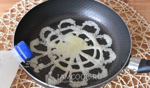 блины в бутылке