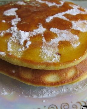 Дрожжевые толстые блины на кефире