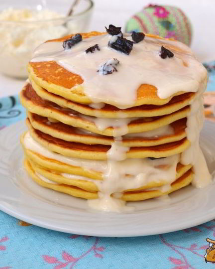 Рецепт творожных панкейков с черносливом