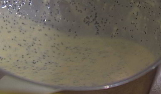 венгерские маковые блины с изюмом и грецкими орехами