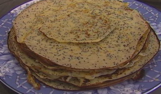 венгерские маковые блины с изюмом и грецкими орехами