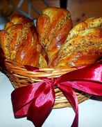 Булочки с грецкими орехами и корицей