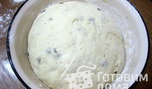 булочки с изюмом