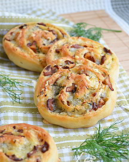 Рецепт булочек с лисичками