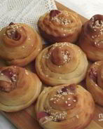 Булочки-улитки с беконом