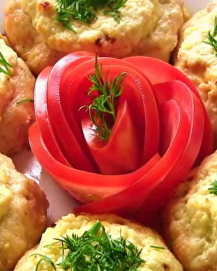 Рецепт мясных ватрушек с творогом