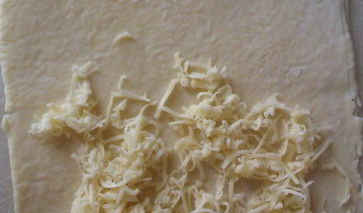 очень сырные булочки-рулетики