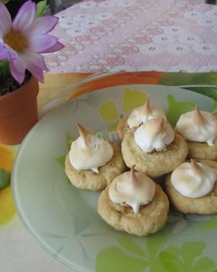 Птифуры Ватрушки с белковым кремом