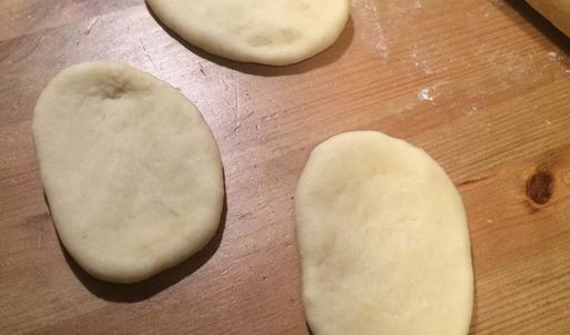 сдобные булочки с шоколадной пастой