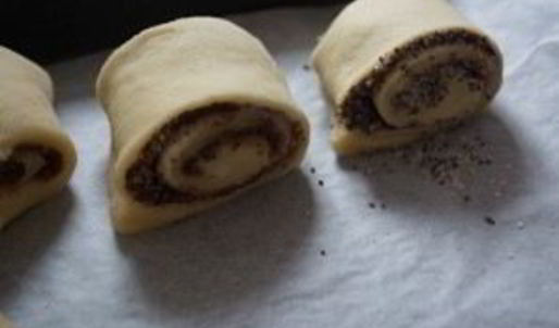 сладкие дрожжевые булочки