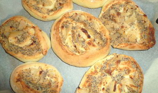 яблочно-маковые плюшки
