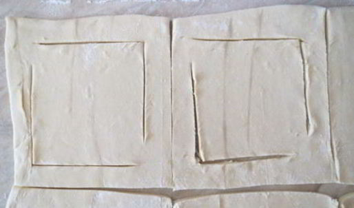 быстрые слойки с рикоттой и персиками