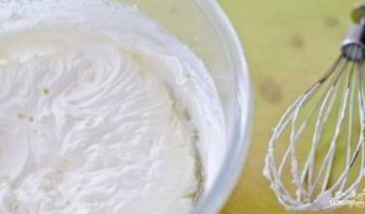 чизкейк без выпечки с кусочками киви