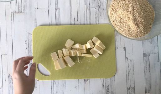 чизкейк без выпечки с творогом и печеньем