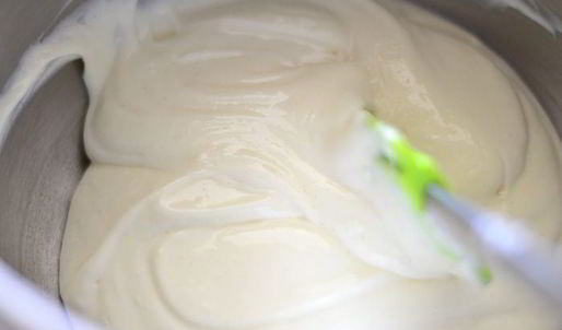 чизкейк с белым вином и виноградом